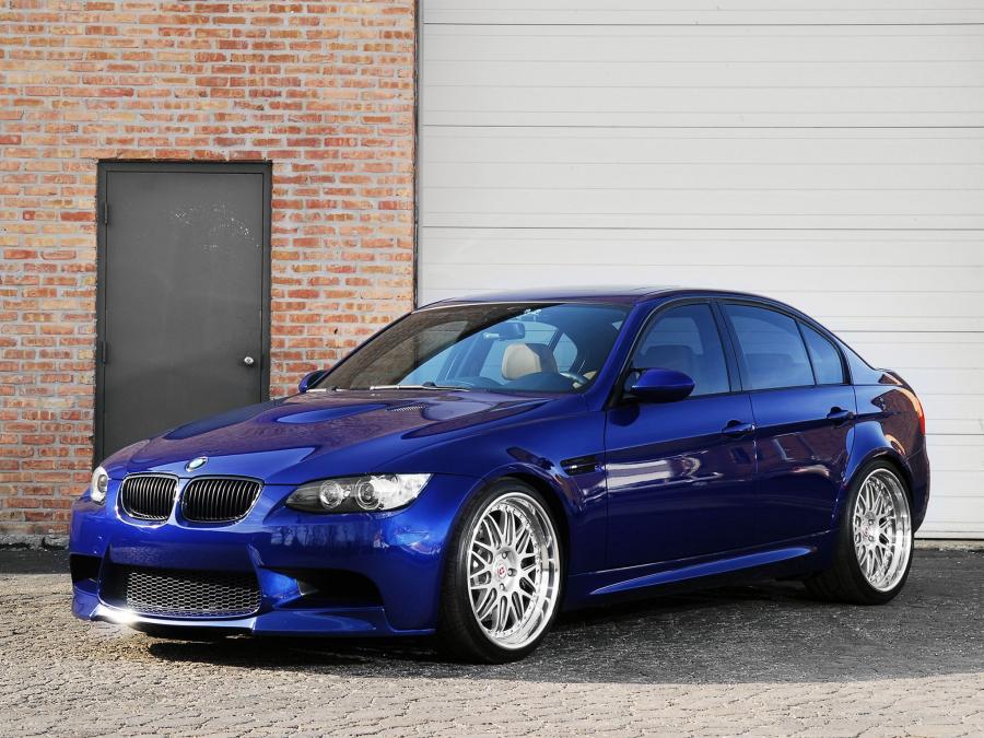  BMW M3 Sedan by IND Distribution 2009 года  (фото 4 из 16)